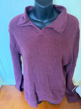 3/$6 Old Navy V-Neck Ribbed Sweater